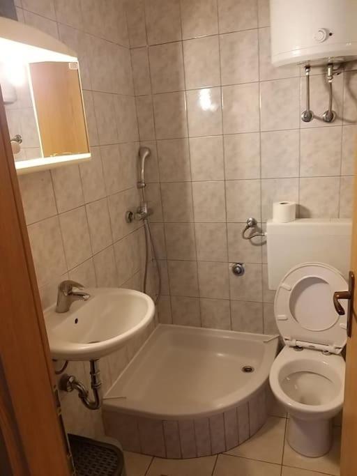 Nice Apartment On Quite Location Near City Center Split Dış mekan fotoğraf